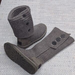 UGG Gray Knit Ankle Boots 3 Botton